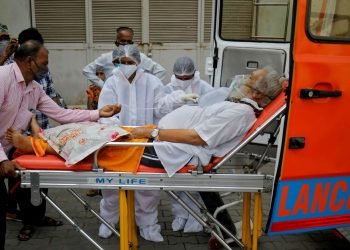 Pasokan Medis Mengalir Ke India Saat Kematian Akibat COVID-19 Melonjak Tinggi