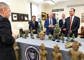 Amerika Serikat Kembalikan 27 Barang Antik Milik Kamboja