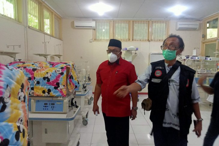 Sebanyak 40 Orang Nakes di RSUD Saparua Positif COVID-19 1 Sebanyak 40 Orang Nakes di RSUD Saparua Positif COVID-19