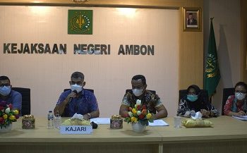Kejari Ambon Resmi Tahan Tiga Tersangka Dugaan Korupsi Anggaran BBM DLHP