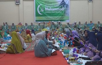 Tim Penggerak PKK Negeri Batu Merah Peringati Maulid Nabi 1443 Hijriah