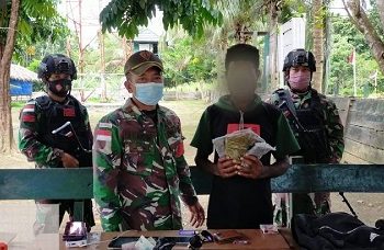 Prajurit TNI Gagalkan Penyelundupan Narkotika di Perbatasan RI-PNG