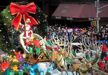 Carnaval Santa Claus Di Izinkan Dengan Persyaratan Prokes Ketat