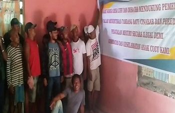 Warga Desa Luhu Dan Iha Deklarasi Tertibkan Tambang Cinabar