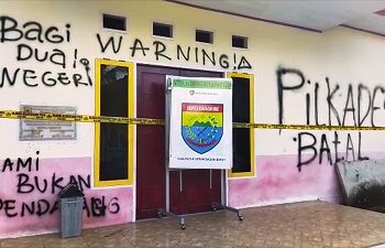 Selesaikan Penyegelan Kantor Desa Lumahpelu Dilakukan Mediasi Bersama