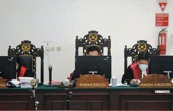 Mantan Kadis DLHP Kota Ambon Dihukum 5 Tahun Penjara