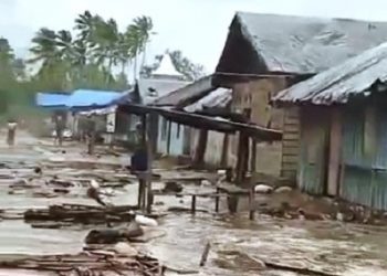 Gelombang Pasang Hantam Sejumlah Desa di Pesisir Seram Utara