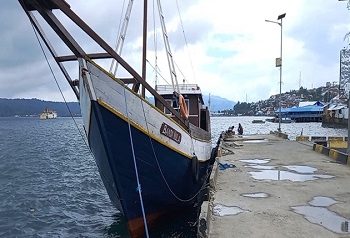 Patuhi Larangan BMKG, Beberapa Kapal Tidak Lakukan Pelayaran