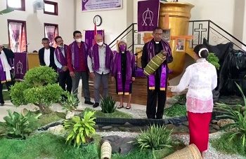 Kearifan Lokal Dan Digitalisasi Dipadukan Dalam Sidang Jemaat Ke-36 Wasia-Sanahu