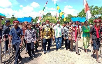 Sekda Kabupaten Buru Resmikan 126 Unit Rumah KAT