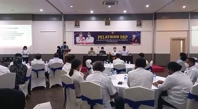 Pemkot Ambon Gelar Pelatihan SKP Bagi Pegawai Puskesmas Dan Kelurahan 1 Pemkot Ambon Gelar Diklat SKP Bagi Kepala Puskesmas Dan Lurah