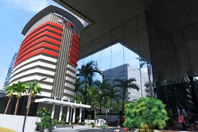 KPK Periksa Bupati SBT Mukti Keliobas Sebagai Saksi Kasus DAK 2018 1 KPK Periksa Bupati SBT Mukti Keliobas Sebagai Saksi Kasus DAK 2018