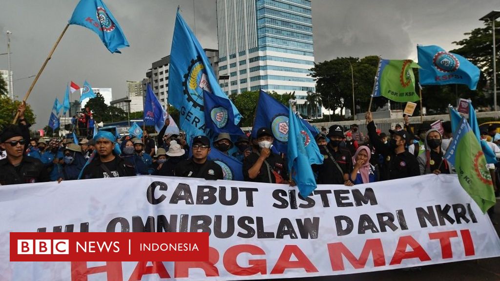 Omnibus Law: DPR Sahkan Revisi UU Pembentukan Peraturan Perundang ...