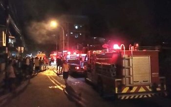 Rumah Milik Keluarga Berty Diaz di Kawasan Benteng Ludes Dilalap Api