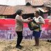Berita Maluku, Ambon - Kepolisian Wanita (Polwan) Polda Maluku, menggelar kegiatan bakti sosial "Mangente Basudara" itu dengan mengunjungi para korban bencana banjir dan longsor di kota Ambon pada Senin (25/7).