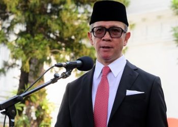 Jajaran Dewan Komisioner OJK Periode 2022-2027 Resmi Dilantik