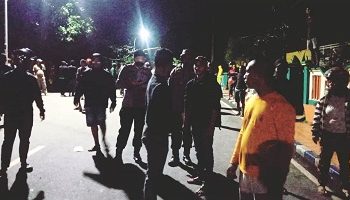 Keluarga Kabalmay Kembali Blokade Jalan, Tuntut Polisi Tetapkan Tersangka Penembakan