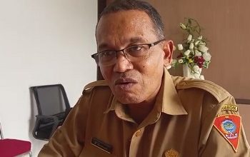 Dinas PUPR Ambon Pastikan Perbaiki Jalan Berlubang Jika Cuaca Mendukung