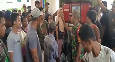 Pengisian BBM di SPBU Pulau Banda Sempat Ricuh 1 Pengisian BBM di SPBU Pulau Banda Sempat Ricuh
