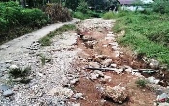 PUPR Maluku Tengah Jamin  Ruas Jalan Kawasan Pahlawan Segera Diperbaiki