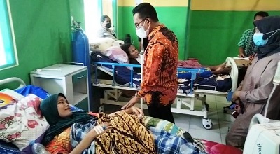 Pastikan Pelayanan Normal, Pj Bupati Malteng Kunjungi RSUD Masohi 1 Pastikan Pelayanan Normal, Pj Bupati Malteng Kunjungi RSUD Masohi