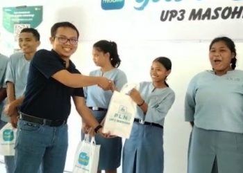 PLN UP3 Masohi, “Goes To School” Edukasi Kelistrikan Bagi Generasi Milenial  