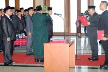 Gubernur Maluku Resmi Lantik Sadali Ie Jadi Sekda
