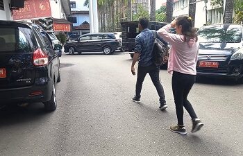 Selanno  Ingatkan Aturan Penggunaan Randis Pelat Merah Hanya di Hari Kerja Kantor