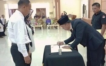 Anggota PPS KPU Kabupaten Buru Dilantik