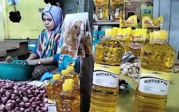 Harga Minyak Goreng Minyakita di Pasar Binaya Masohi Rp17 Ribu/Liter