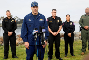 Dua Kapal Migran Terbalik di San Diego, Delapan Orang Tewas