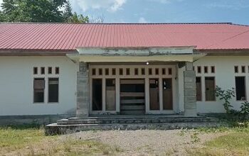 Pembangunan Kantor Camat Kairatu Mangkrak, Dugaan Indikasi Korupsi Menguat.
