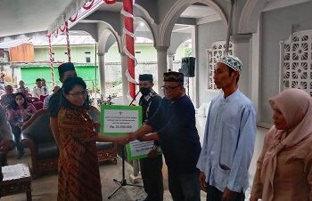 Safari Ramadhan, Pemkot Salurkan Bantuan Pembangunan Tiga Masjid