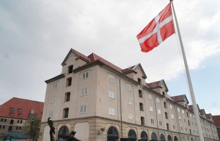 Inggris Minta Warganya Waspada Saat Berpergian ke Denmark Akibat Ancaman Serangan Teroris