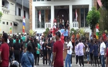 Lomba Baris