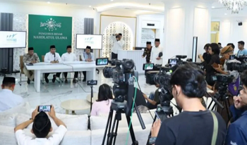 Ketua Umum PBNU KH Yahya Cholil Staquf dalam konferensi pers di Jakarta