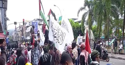 Aksi Bela Palestina Digelar Seratusan Warga Dalam Kota Ambon