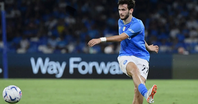 Napoli, Inter Milan, dan Lazio Raih Kemenangan Spektakuler di Liga Italia 1 Penyerang Napoli Khvicha Kvaratskhelia
