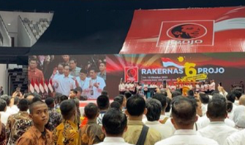 Presiden Joko Widodo di Rakernas ke VI Relawan Projo, di Indonesia Arena, GBK, Jakarta Pusat