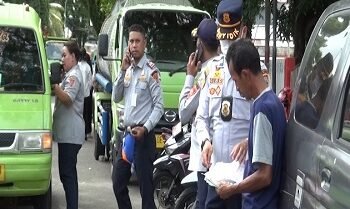 Pastikan Kendaraan Layak Operasi, Dishub Kota Ambon Gelar Sweeping 2 Sweeping