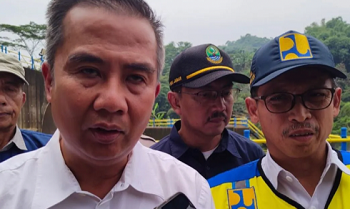 Penjabat Gubernur Jawa Barat Bey Triadi Machmudin
