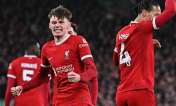 Selebrasi Conor Bradley setelah mencetak gol untuk Liverpool