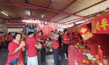 Suasana perayaan tahun baru Imlek di Vihara Dharma Bakti, Sabtu