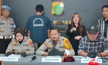 Kapolsek Pasar Rebo Kompol Haris Akhmat Basuki (tengah)