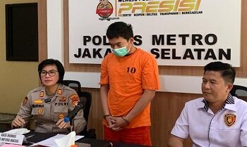 polisi menangkap pelaku penusukan wanita di jalan barito jakarta selatan 3 169