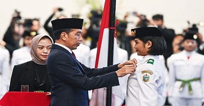 Paskibraka 2024 bangga kibarkan merah putih di IKN 1 presiden jokowi