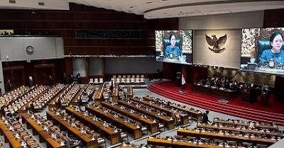 Puan Pimpin Sidang Paripurna Akhir DPR Periode 2019-2024, 217 Anggota Hadir 1 dpr ri menggelar rapat paripurna masa persidangan i tahun sidang 2024 2025 firdadetikcom 169