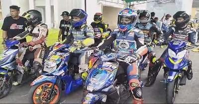 Ketua DPRD Maluku Tengah Resmikan KH Road Race Championship 2024 1 Image7