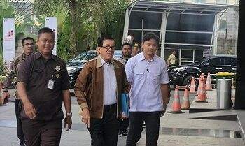yasonna laoly tiba di kpk bawa map biru 169