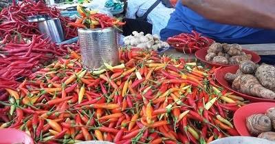 Harga Cabai Rawit di Pasar Mardika Ambon Tembus Rp120.000 per Kilogram 1 Image1 2